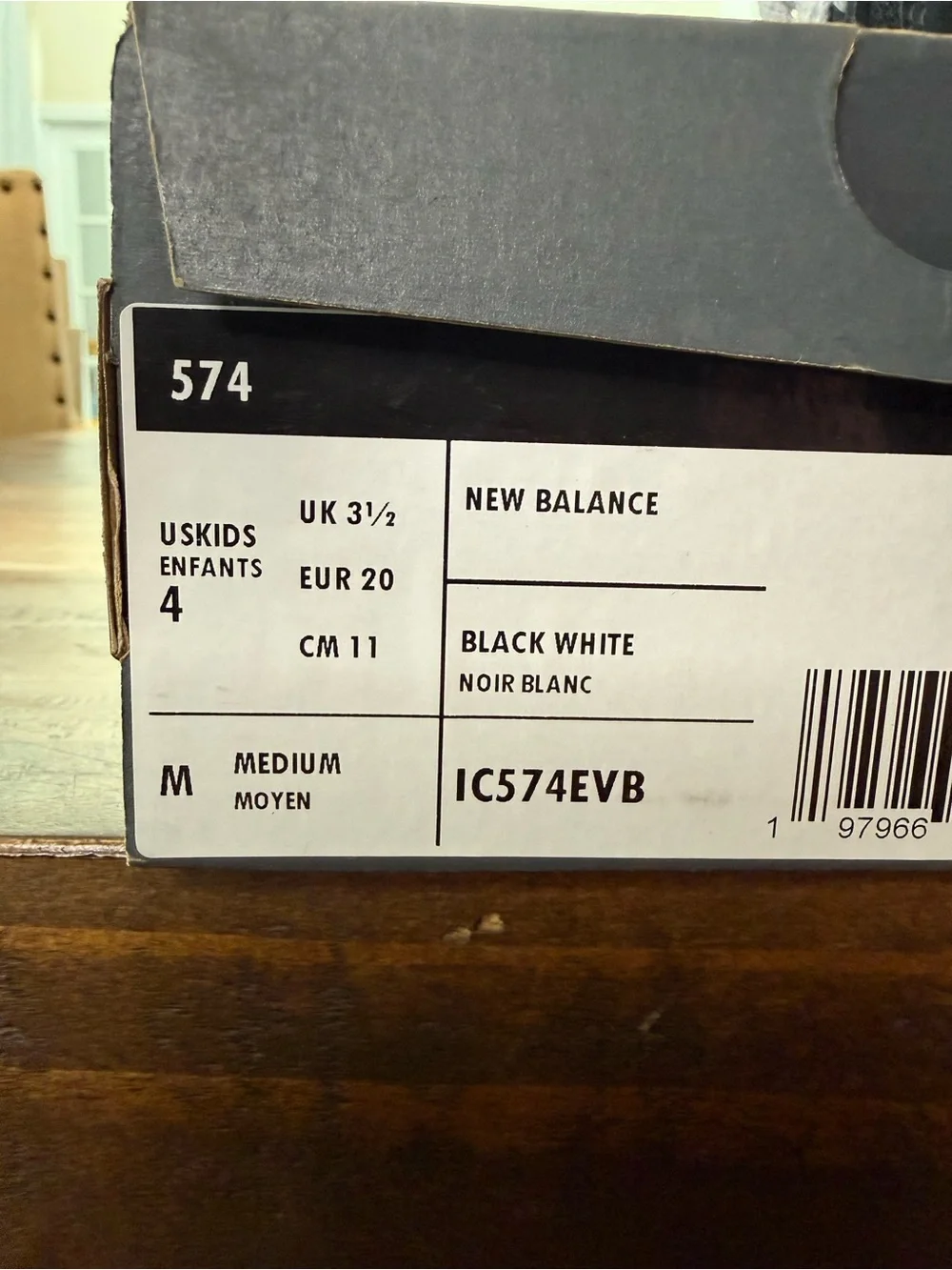 New Balance Kids Black and Light Gray Classic Sneaker, Infant Size 4
